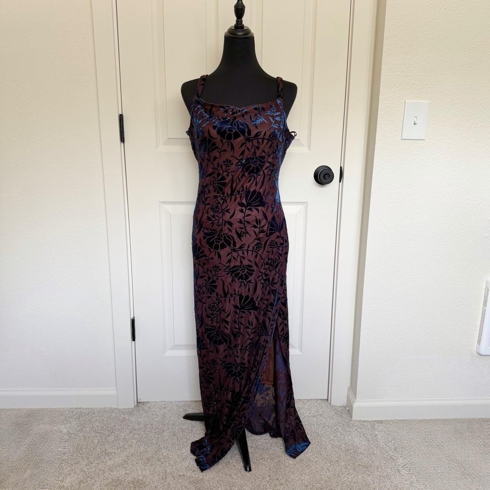 Vintage 90s Rampage Velvet Floral Gown — Size L 🤎